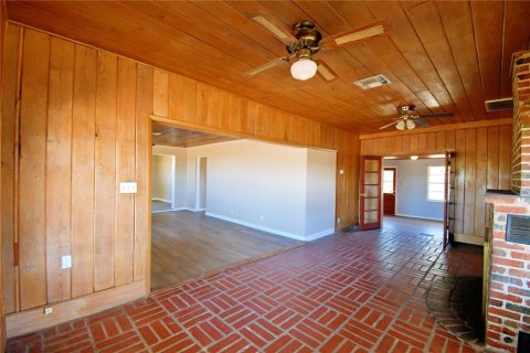 House in Frostproof, Florida 3 bedrooms, 140.19 sq.m. № 1608392 - photo 4
