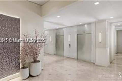 Condo in Sunny Isles Beach, Florida, 1 bedroom  № 1931960 - photo 28