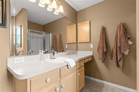 House in The Villages, Florida 3 bedrooms, 162.76 sq.m. № 1815626 - photo 18