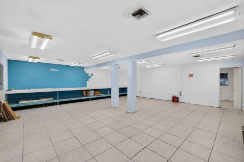 Immobilier commercial à vendre à Oakland Park, Floride № 2387028 - photo 8