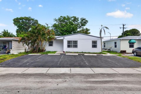 Immobilier commercial à vendre à Oakland Park, Floride № 2387028 - photo 4