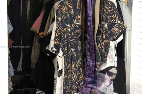 Снять в аренду кондоминиум в Майами, Флорида 2 спальни, 84.54м2, № 1972159 - фото 7