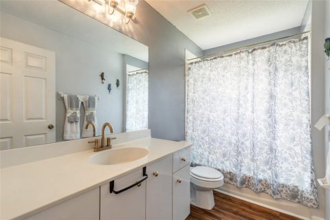 House in South Daytona, Florida 3 bedrooms, 147.99 sq.m. № 2147981 - photo 8