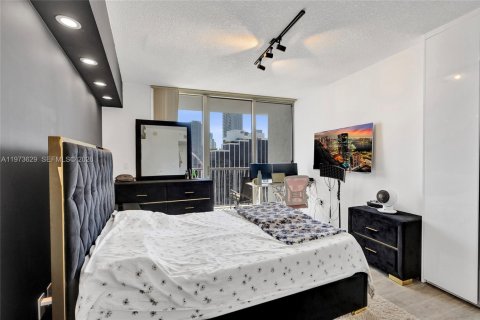 Снять в аренду кондоминиум в Майами, Флорида 1 спальня, 76.27м2, № 2041331 - фото 19