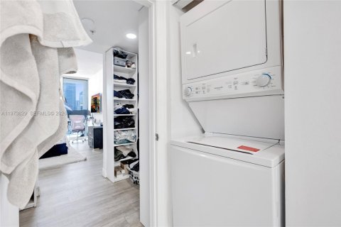 Снять в аренду кондоминиум в Майами, Флорида 1 спальня, 76.27м2, № 2041331 - фото 25