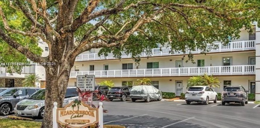 Condo in Dania Beach, Florida, 2 bedrooms  № 1923156