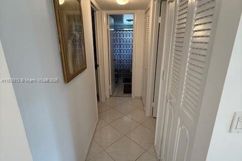 Condo in Dania Beach, Florida, 2 bedrooms  № 1923156 - photo 13
