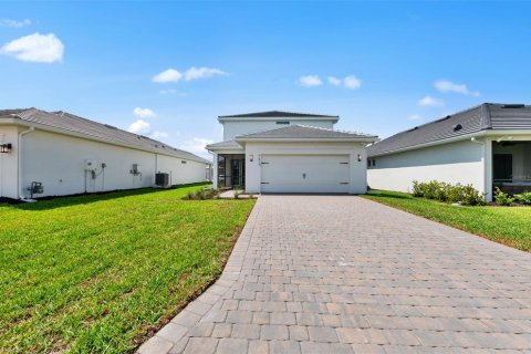 House in Bradenton, Florida 4 bedrooms, 217.48 sq.m. № 2267330