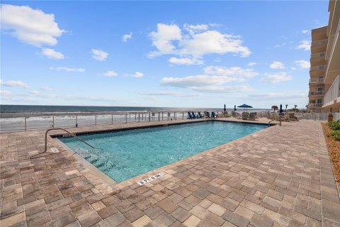 Condo in Daytona Beach, Florida, 3 bedrooms  № 1614013 - photo 25