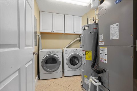 Condo in Daytona Beach, Florida, 3 bedrooms  № 1614013 - photo 24