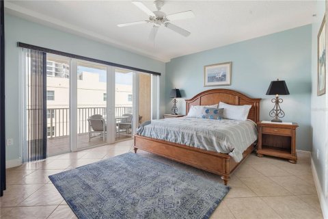 Condo in Daytona Beach, Florida, 3 bedrooms  № 1614013 - photo 14