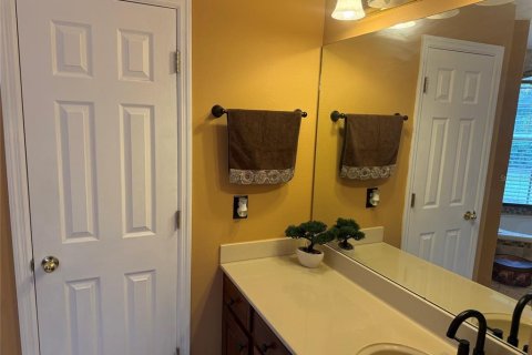 House in Sorrento, Florida 5 bedrooms, 363.43 sq.m. № 2210923 - photo 21