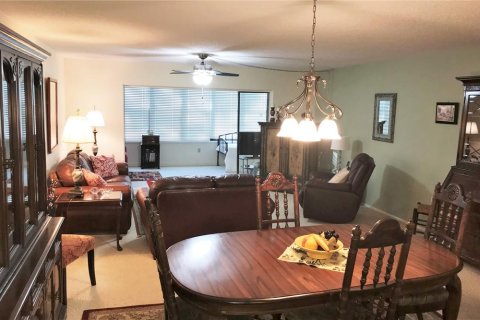 Condominio en alquiler en Bradenton, Florida, 2 dormitorios, 160.54 m2 № 2118795 - foto 2