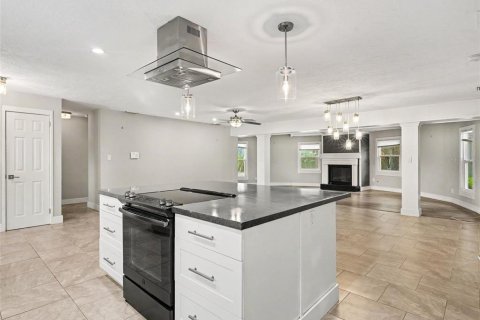 House in Sarasota, Florida 3 bedrooms, 168.99 sq.m. № 2219061 - photo 14