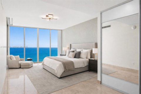 Condo in Sunny Isles Beach, Florida, 4 bedrooms  № 2069577 - photo 9