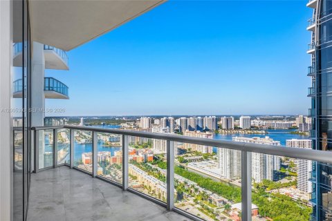 Condo in Sunny Isles Beach, Florida, 4 bedrooms  № 2069577 - photo 28