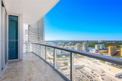 Condo in Sunny Isles Beach, Florida, 4 bedrooms  № 2069577 - photo 23