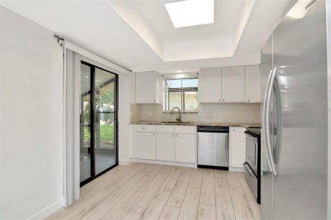 Casa en venta en New Port Richey, Florida, 2 dormitorios, 116.59 m2 № 1808590 - foto 10