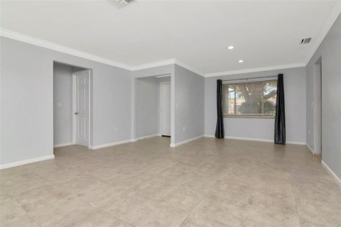 Casa en venta en New Port Richey, Florida, 2 dormitorios, 116.59 m2 № 1808590 - foto 15