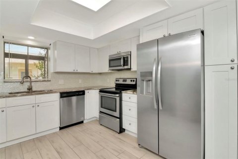 Casa en venta en New Port Richey, Florida, 2 dormitorios, 116.59 m2 № 1808590 - foto 8