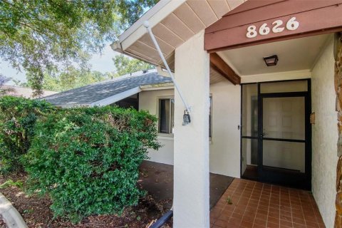 Casa en venta en New Port Richey, Florida, 2 dormitorios, 116.59 m2 № 1808590 - foto 2