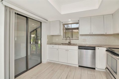 Casa en venta en New Port Richey, Florida, 2 dormitorios, 116.59 m2 № 1808590 - foto 11