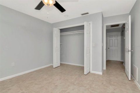 Casa en venta en New Port Richey, Florida, 2 dormitorios, 116.59 m2 № 1808590 - foto 19