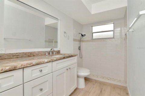 Casa en venta en New Port Richey, Florida, 2 dormitorios, 116.59 m2 № 1808590 - foto 21