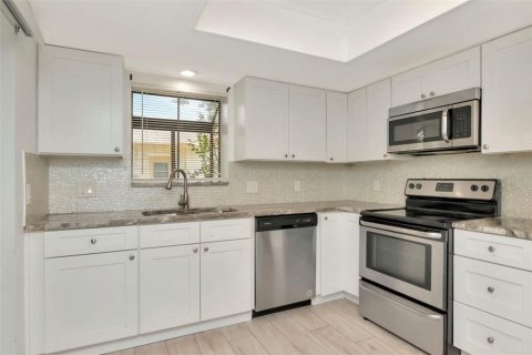 Casa en venta en New Port Richey, Florida, 2 dormitorios, 116.59 m2 № 1808590 - foto 7