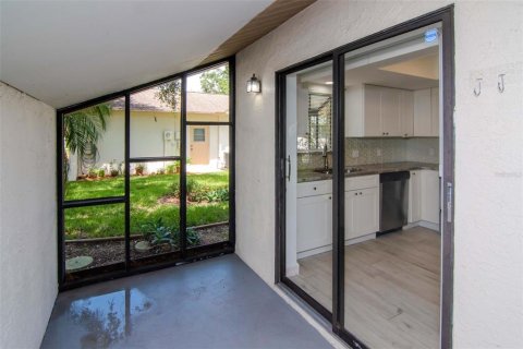 Casa en venta en New Port Richey, Florida, 2 dormitorios, 116.59 m2 № 1808590 - foto 5
