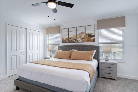 Townhouse in Davenport, Florida 4 bedrooms, 177.81 sq.m. № 2118467 - photo 9