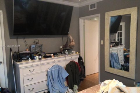 Casa en venta en North Miami, Florida, 3 dormitorios, 175.21 m2 № 1820165 - foto 25