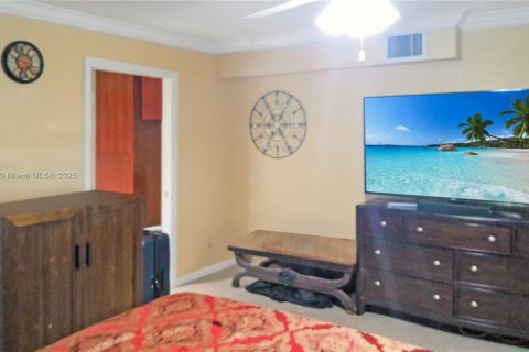 Casa en venta en North Miami, Florida, 3 dormitorios, 175.21 m2 № 1820165 - foto 14