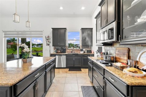 Villa ou maison à vendre à Kissimmee, Floride: 4 chambres, 296.17 m2 № 2405392 - photo 19