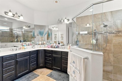 Villa ou maison à vendre à Kissimmee, Floride: 4 chambres, 296.17 m2 № 2405392 - photo 16