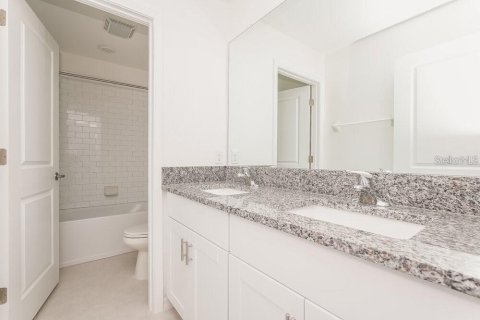 Casa en alquiler en Zephyrhills, Florida, 6 dormitorios, 239.69 m2 № 1906122 - foto 10