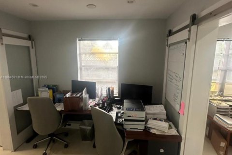 Propiedad comercial en venta en Hollywood, Florida № 1952408 - foto 6