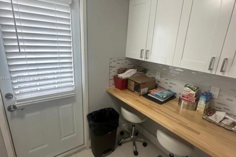 Propiedad comercial en venta en Hollywood, Florida № 1952408 - foto 11