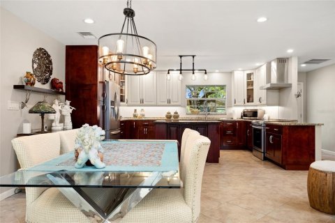 Casa en venta en Mount Dora, Florida, 2 dormitorios, 165.74 m2 № 1670006 - foto 11