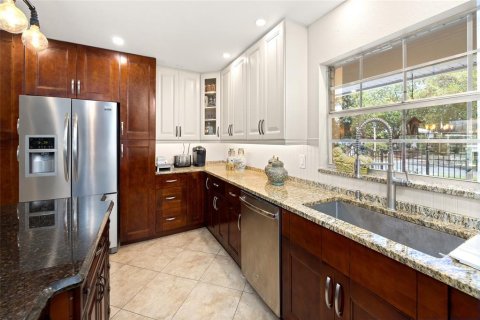 Casa en venta en Mount Dora, Florida, 2 dormitorios, 165.74 m2 № 1670006 - foto 14