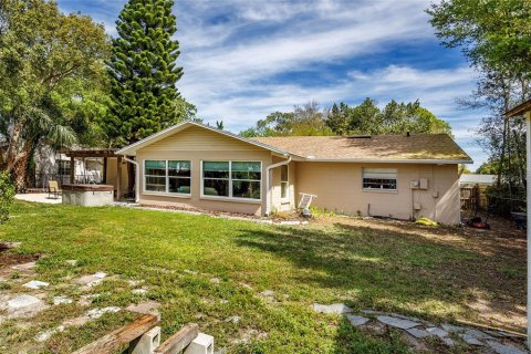 Casa en venta en Mount Dora, Florida, 2 dormitorios, 165.74 m2 № 1670006 - foto 5