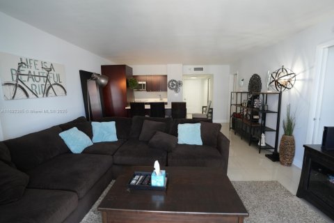 Condo in Fort Lauderdale, Florida, 2 bedrooms  № 1888832 - photo 9