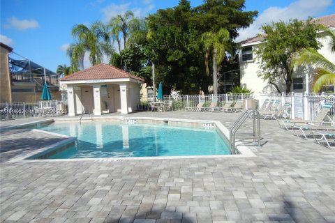 Casa en venta en Pembroke Pines, Florida, 4 dormitorios, 205.59 m2 № 1766303 - foto 28