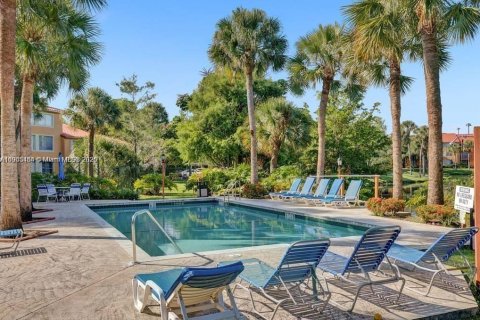 Condo in Plantation, Florida, 2 bedrooms  № 1954418 - photo 18