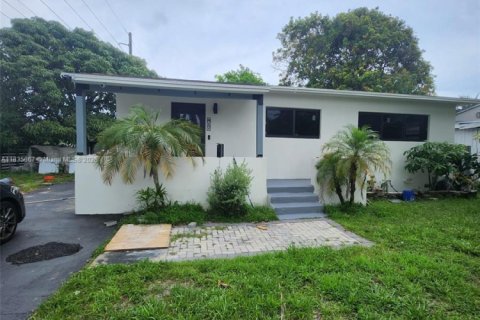 Villa ou maison à vendre à Fort Lauderdale, Floride: 4 chambres, 85.93 m2 № 1822035 - photo 2