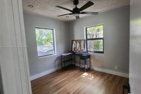 Villa ou maison à vendre à Fort Lauderdale, Floride: 4 chambres, 85.93 m2 № 1822035 - photo 26