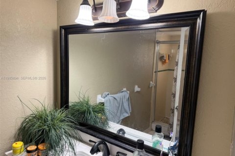 Townhouse in Lauderhill, Florida 3 bedrooms, 147.71 sq.m. № 2047880 - photo 30