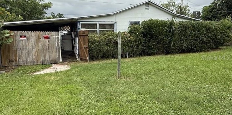 House in Saint Petersburg, Florida 2 bedrooms, 61.32 sq.m. № 1832936
