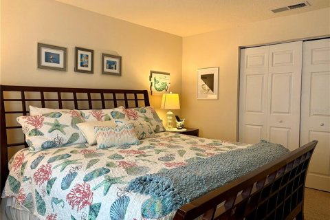 Condo in Saint Petersburg, Florida, 2 bedrooms  № 2201587 - photo 14