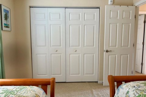 Condo in Saint Petersburg, Florida, 2 bedrooms  № 2201587 - photo 18